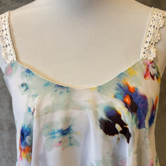 White Floral Flowy Boho Tank w Crochet Straps Sz S Festival Fairy Cottagecore - Picture 2 of 9